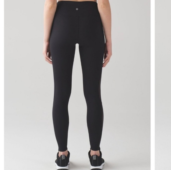 Lululemon Body Con Tight Black Size 8 W5AI8S Mesh Panel - Picture 3 of 16